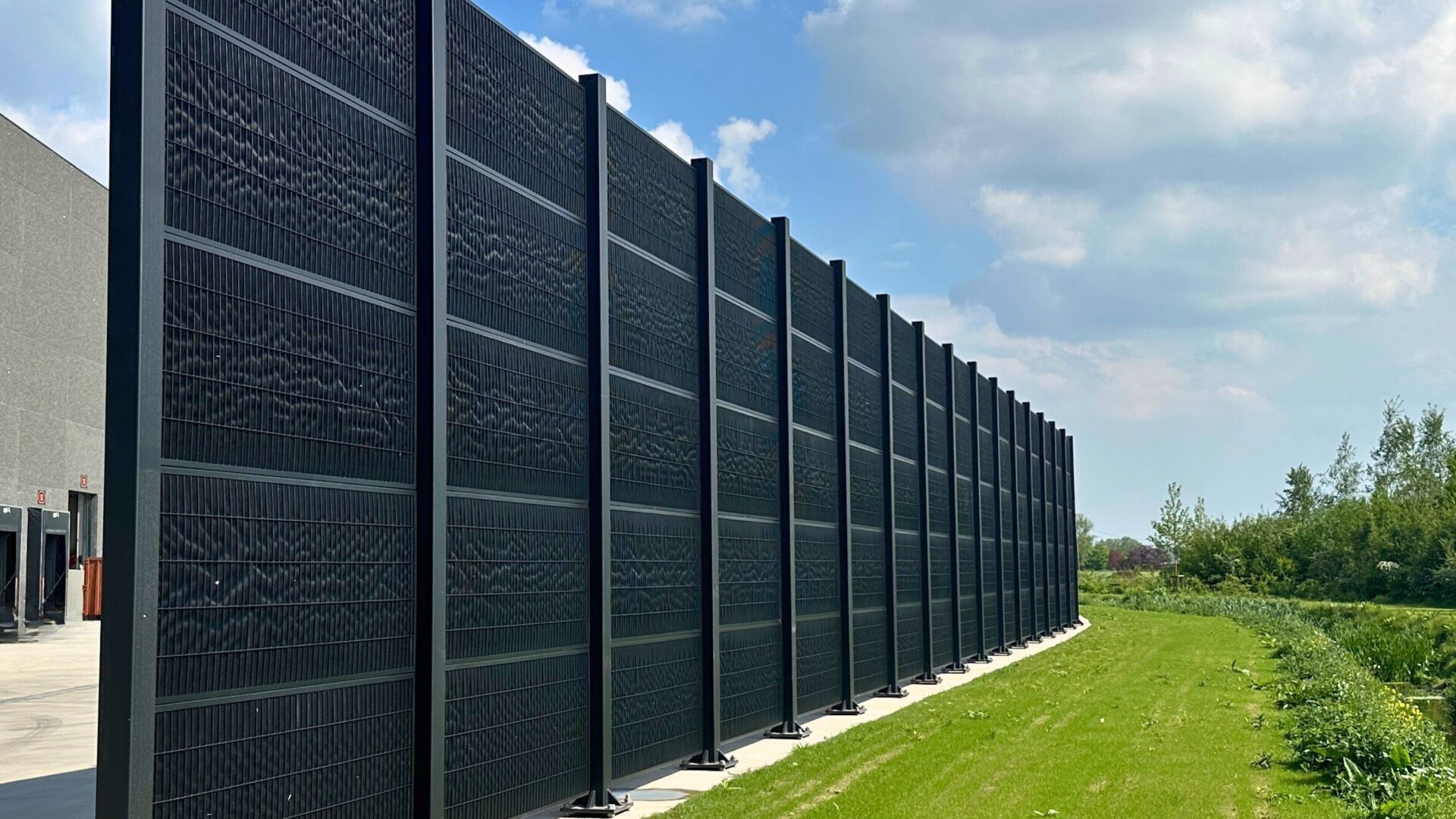 Infrastructuur geluidsscherm 5 meter hoog